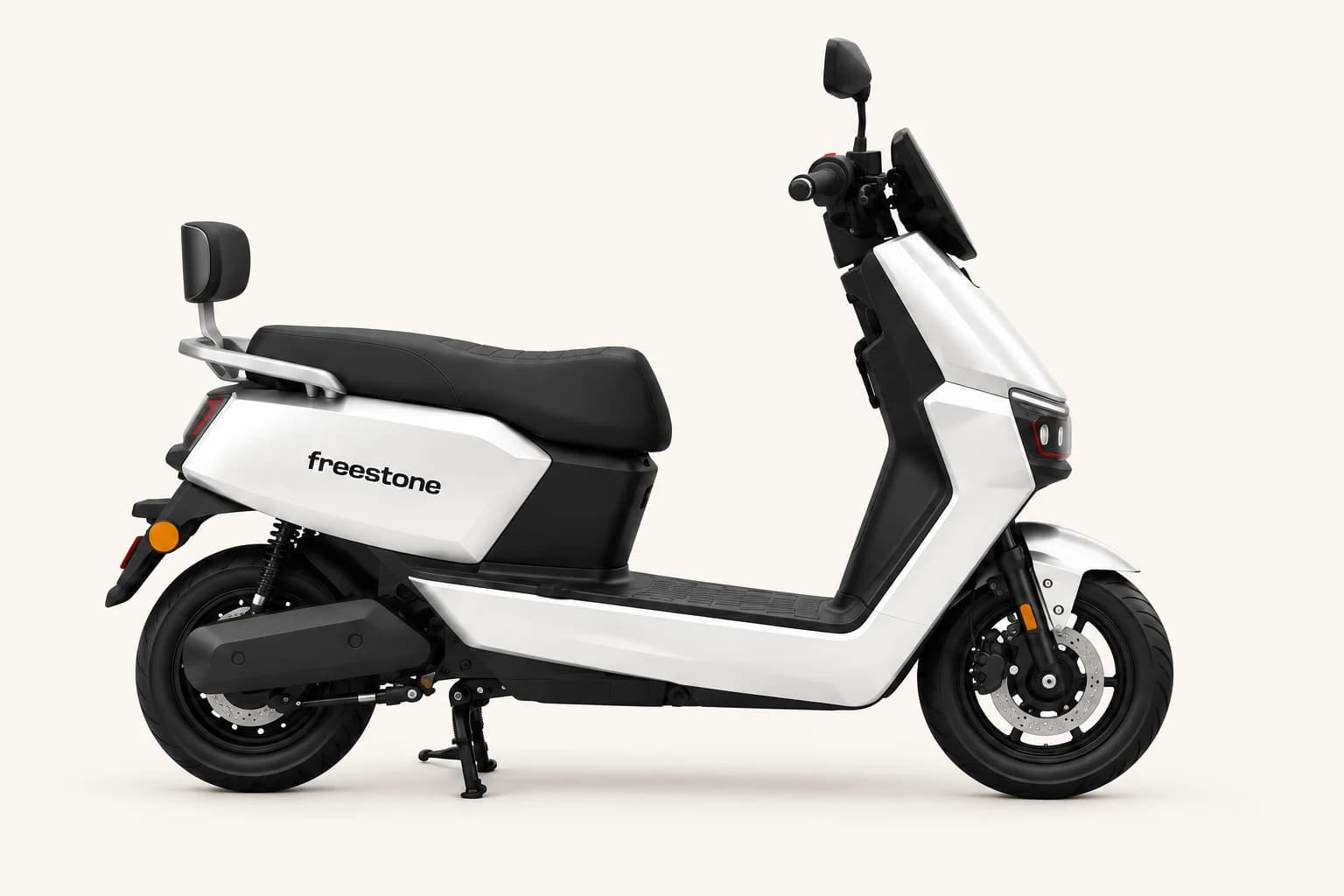 Freestone 01 in Pearl White, side profile